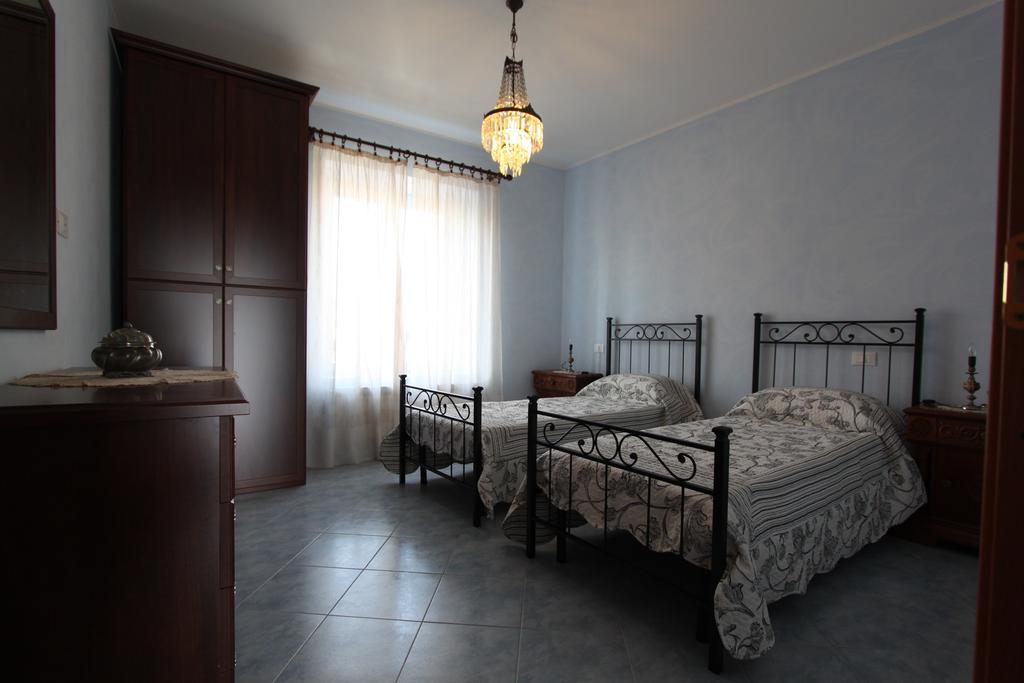 La Fonda Casa Vacanze Santo Stefano di Magra Habitación foto